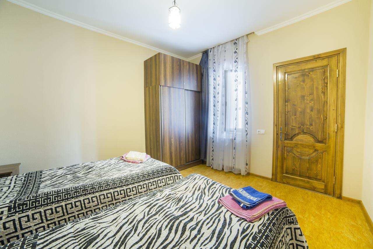 קאחתי Anastasia Guesthouse מראה חיצוני תמונה