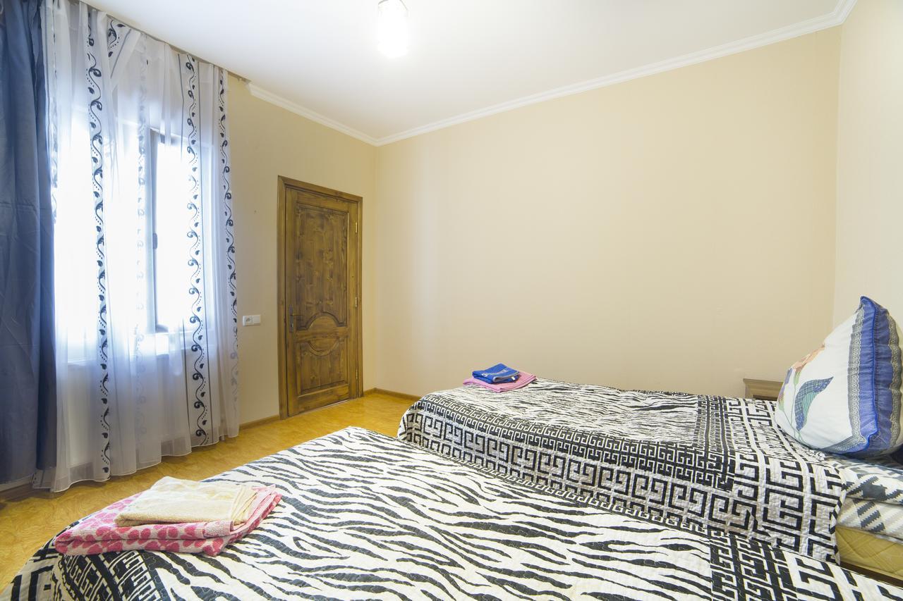 קאחתי Anastasia Guesthouse מראה חיצוני תמונה